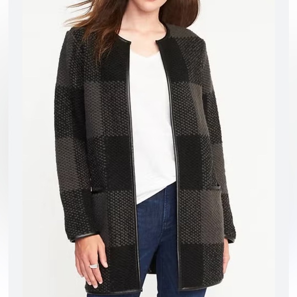 Old Navy Sweaters - Plaid cardigan